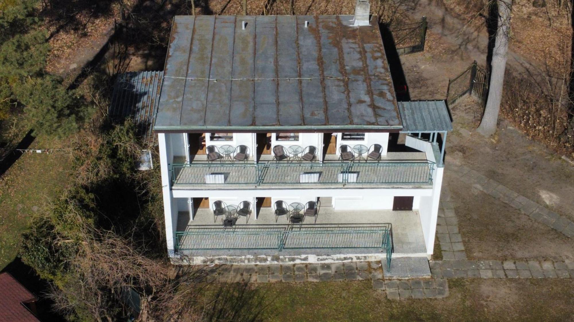 Yacht Club Bezdrev 호텔 Hluboká nad Vltavou 외부 사진